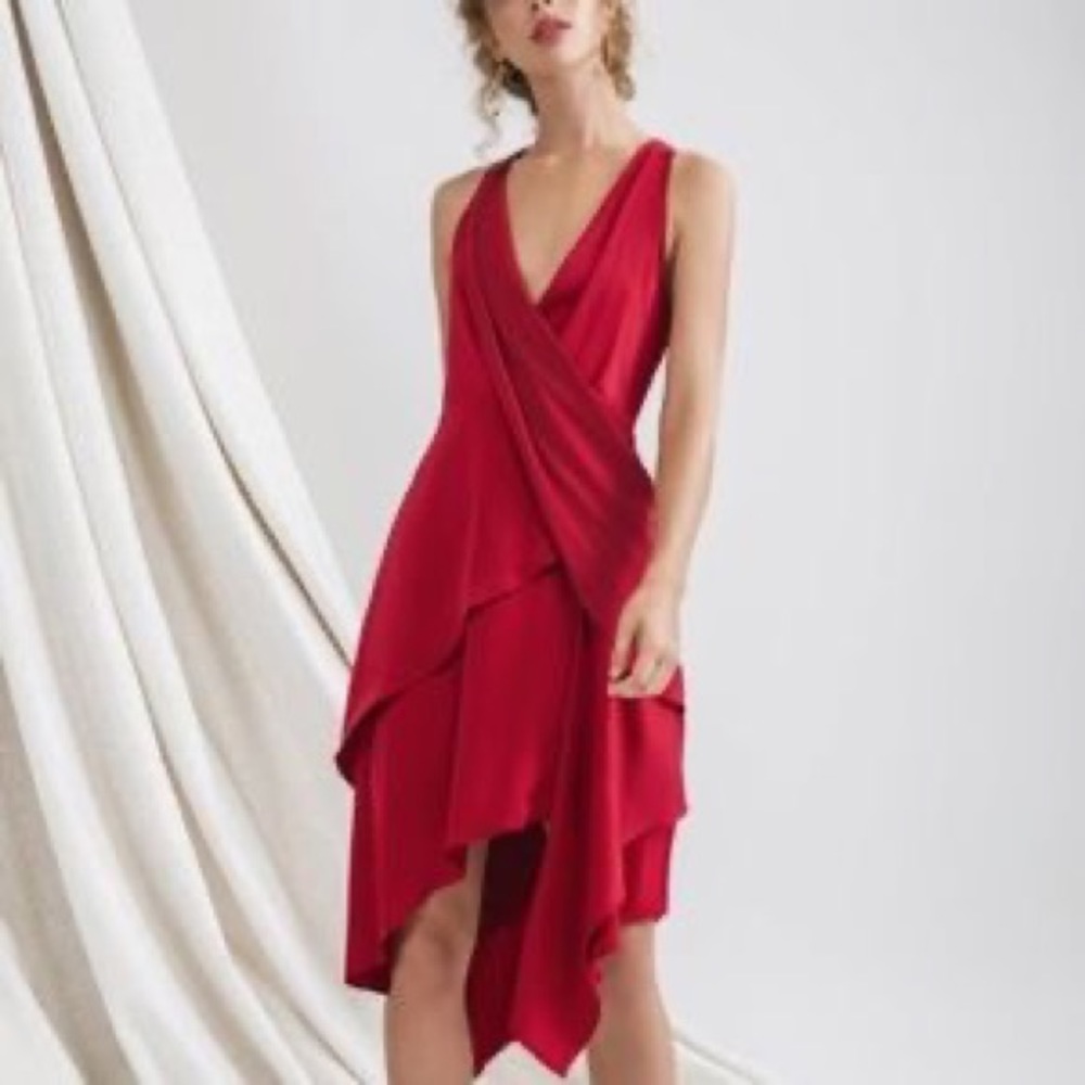 c/MEO Influential Dress in Crimson NWT XL